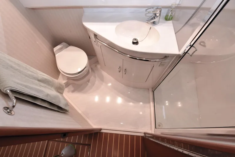 Hammertime Yacht Photos Pics 