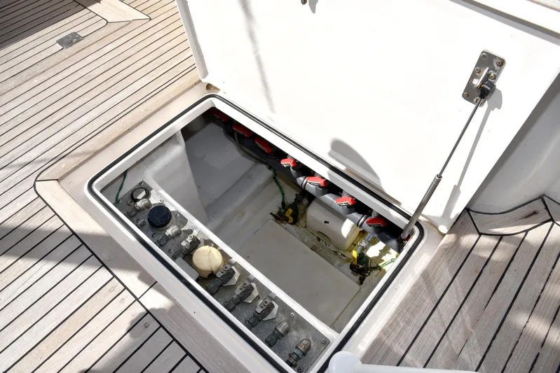 Hammertime Yacht Photos Pics 