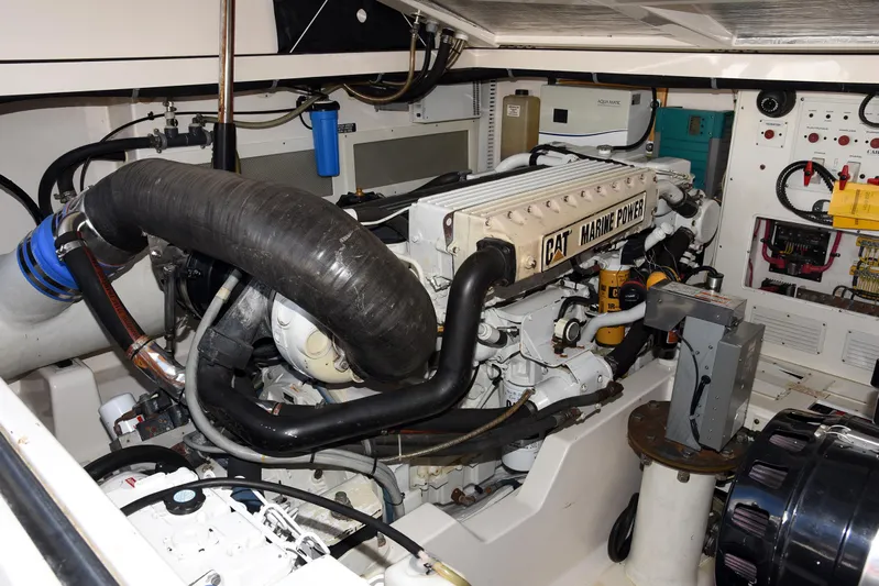 Hammertime Yacht Photos Pics 