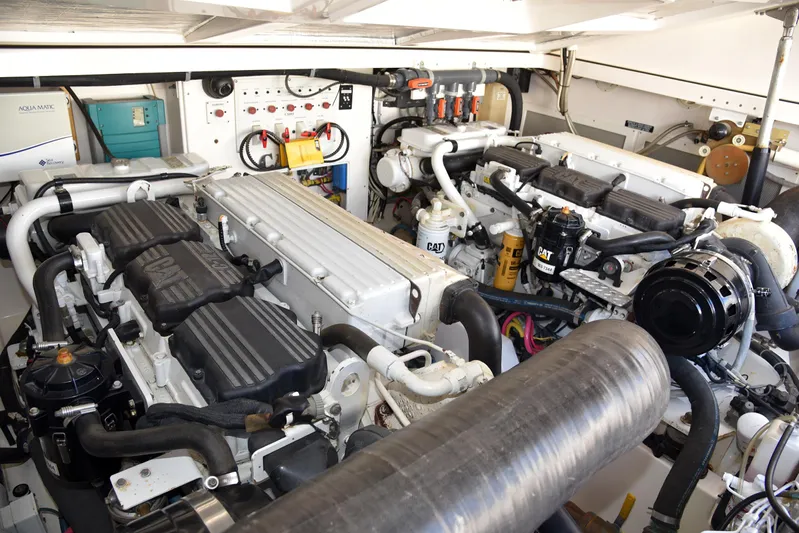 Hammertime Yacht Photos Pics 