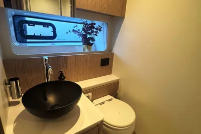 Custom Azimut 53 Flybridge MY 2021