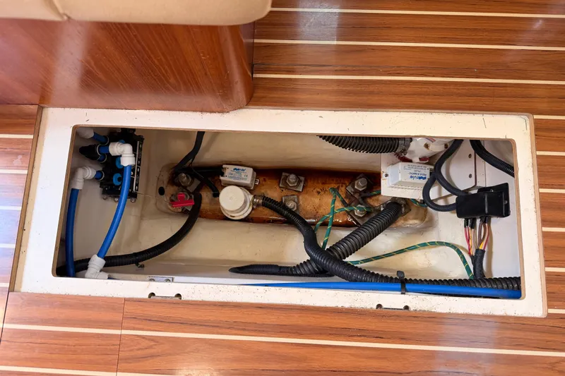 Wailele Yacht Photos Pics 