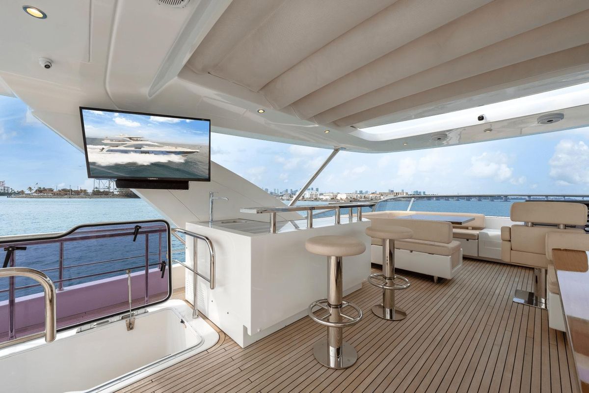 2017 Azimut 80 