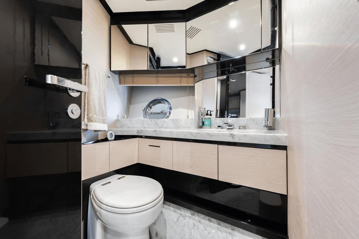 2017 Azimut 80 