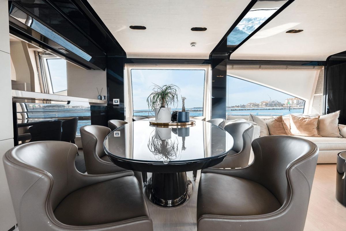 2017 Azimut 80 
