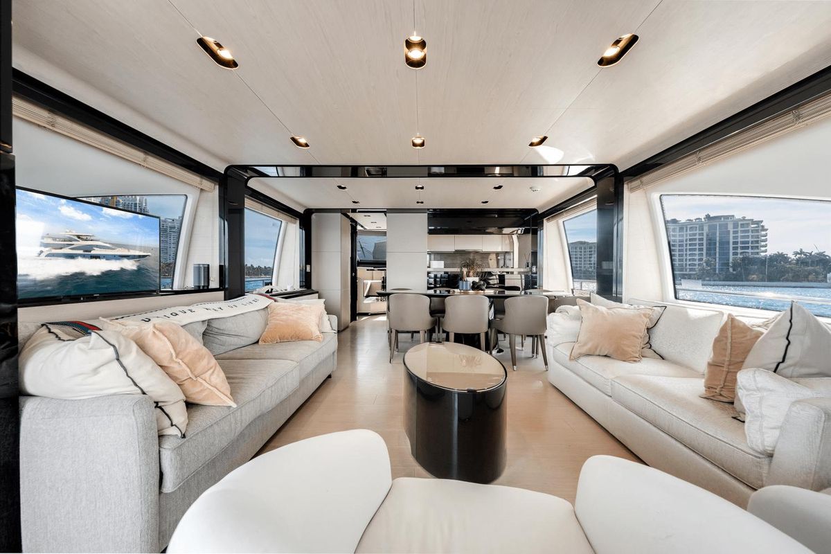 2017 Azimut 80 