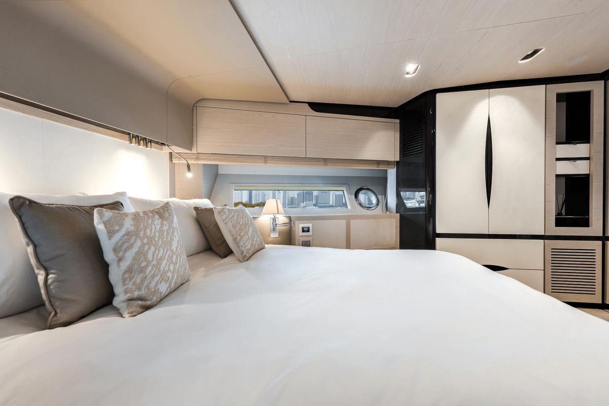 2017 Azimut 80 