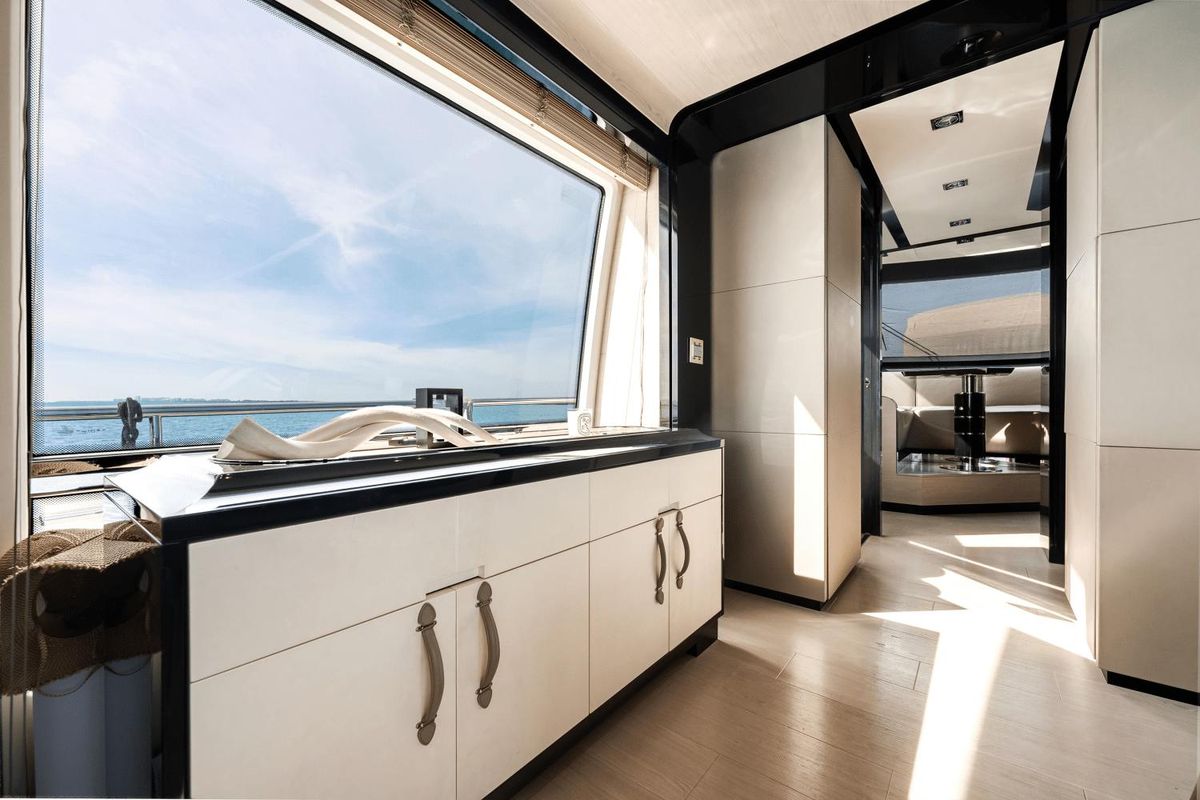 2017 Azimut 80 