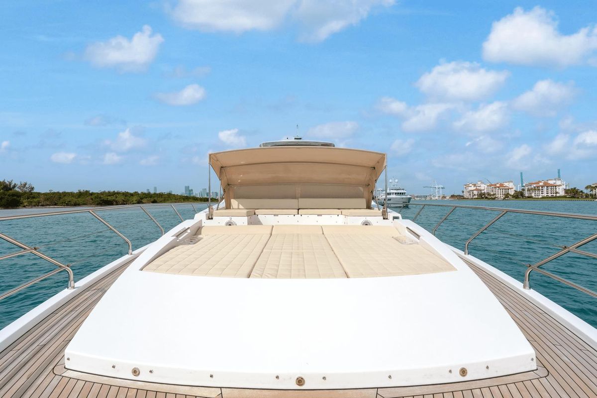 2017 Azimut 80 