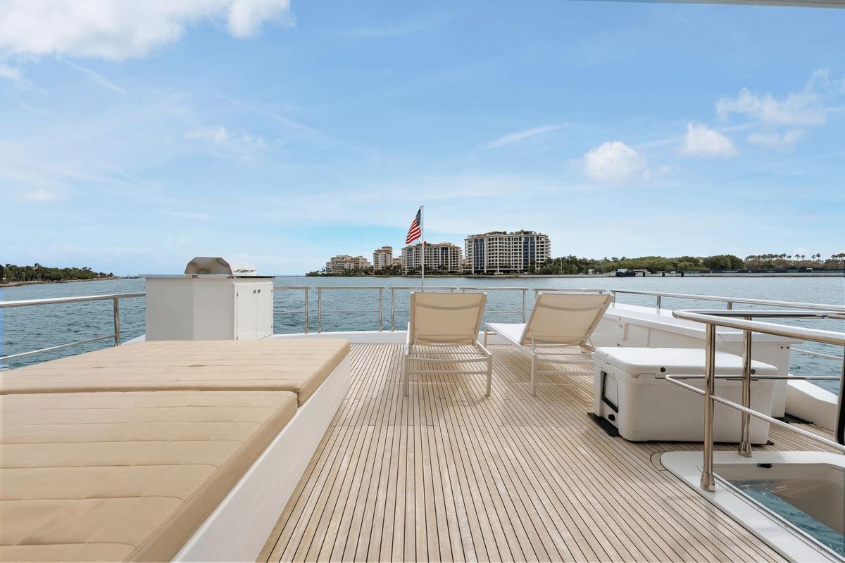 2017 Azimut 80 