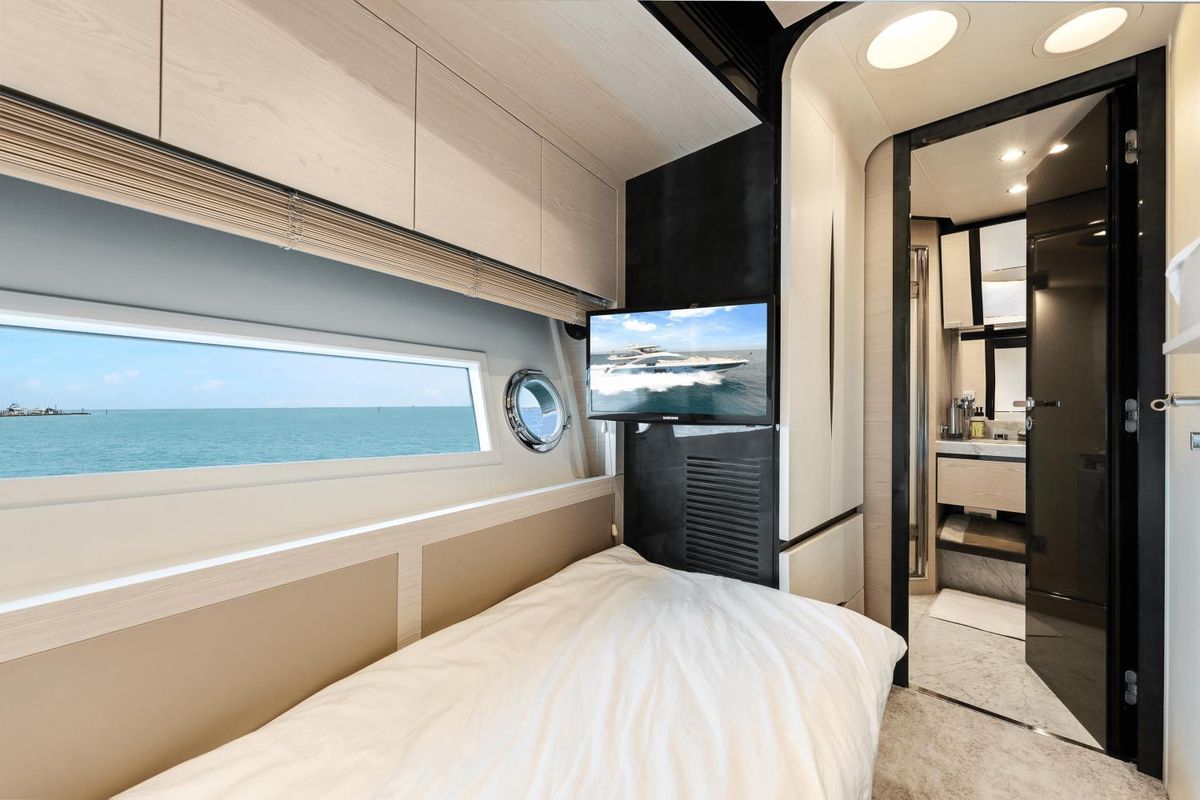 2017 Azimut 80 