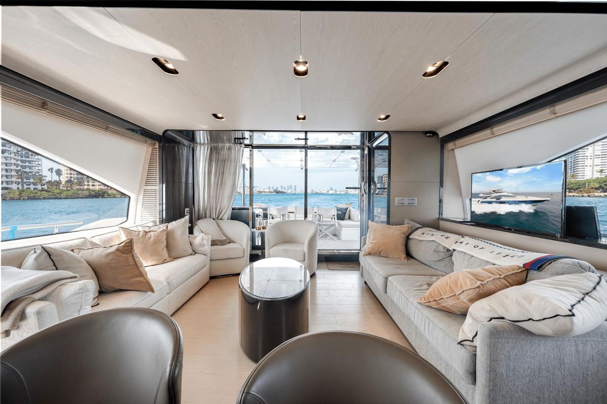 2017 Azimut 80 