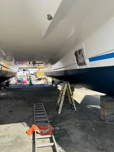 Done Diggin Yacht Photos Pics 