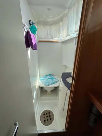 Done Diggin Yacht Photos Pics 