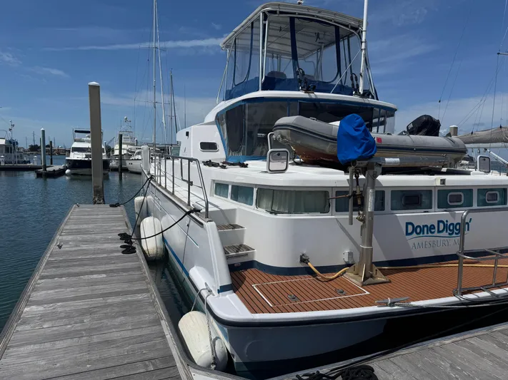 Done Diggin Yacht Photos Pics 