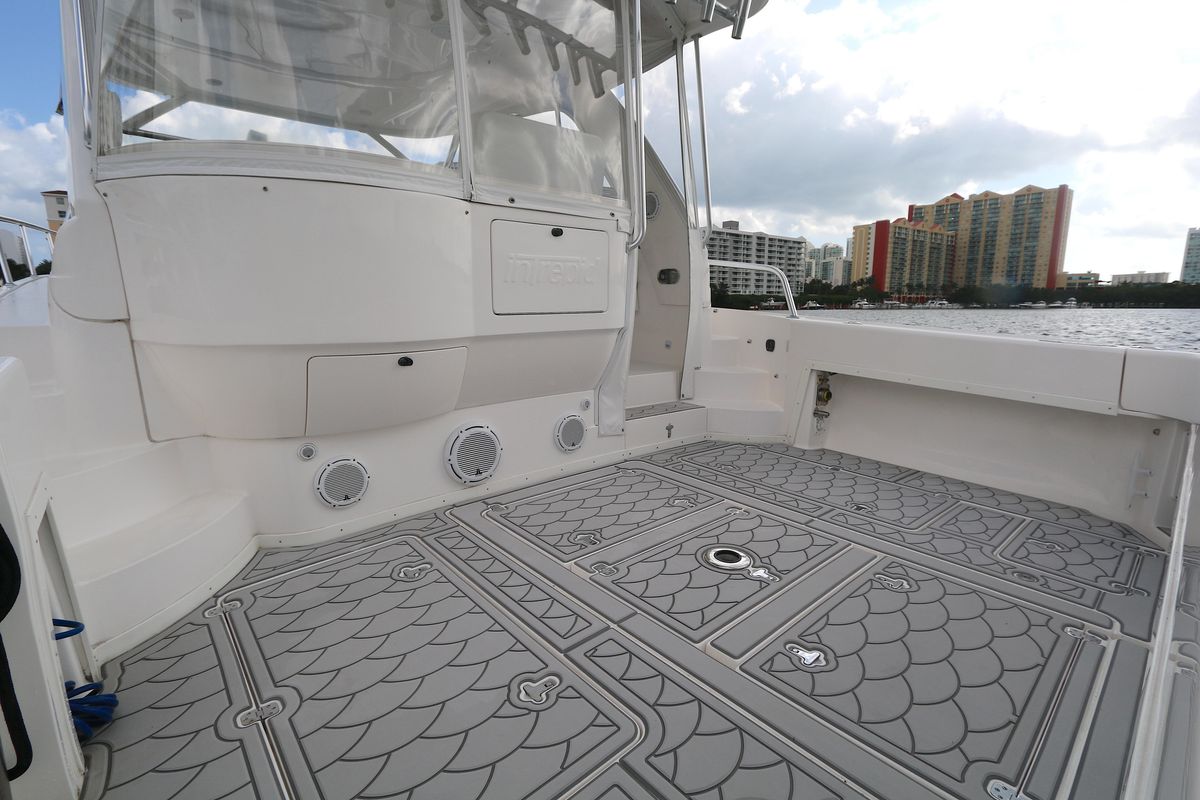 2012 Intrepid 47 