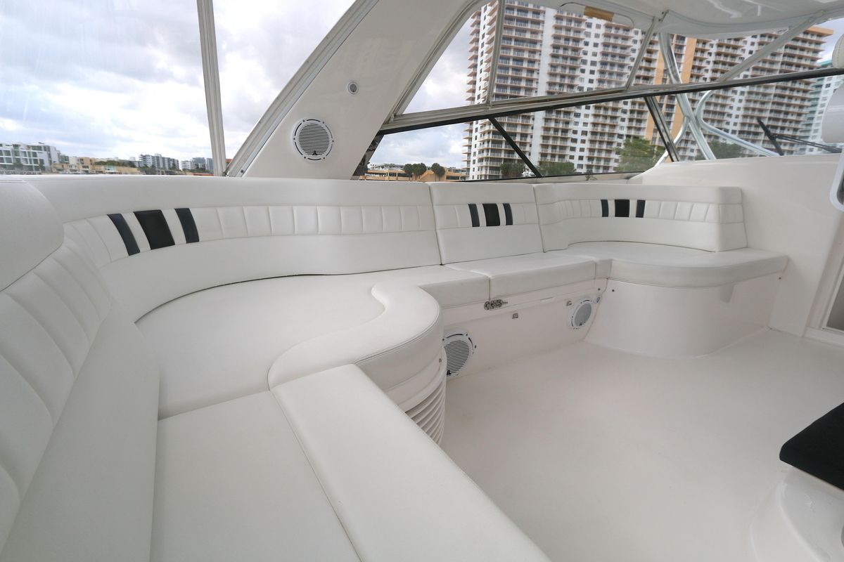 2012 Intrepid 47 