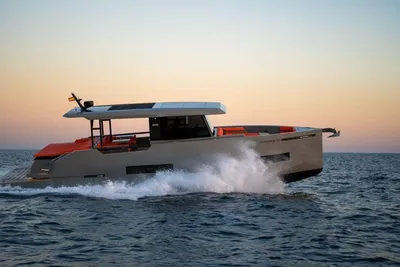 2025 De Antonio Yachts D50 Coupé