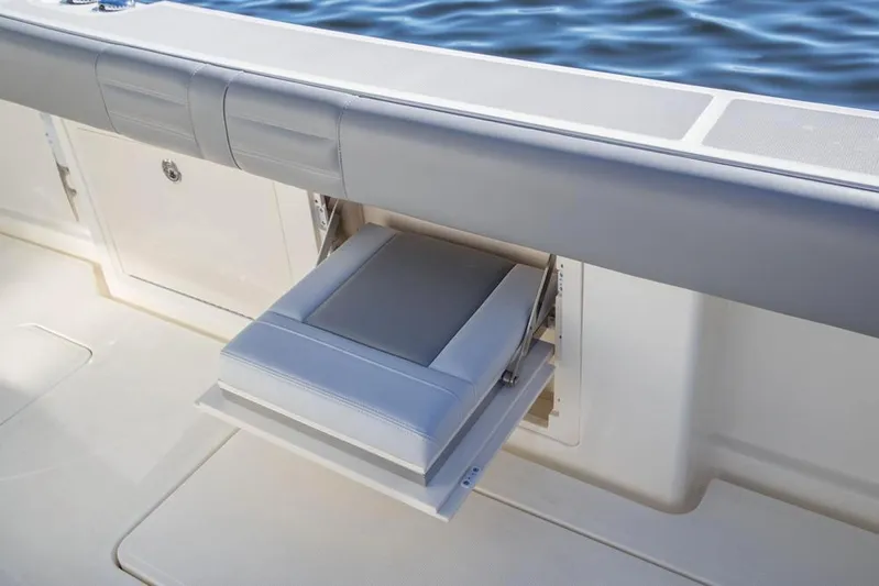 Giddy Up Yacht Photos Pics Manufacturer Provided Image