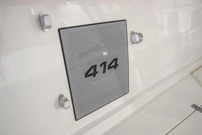 Giddy Up Yacht Photos Pics Manufacturer Provided Image