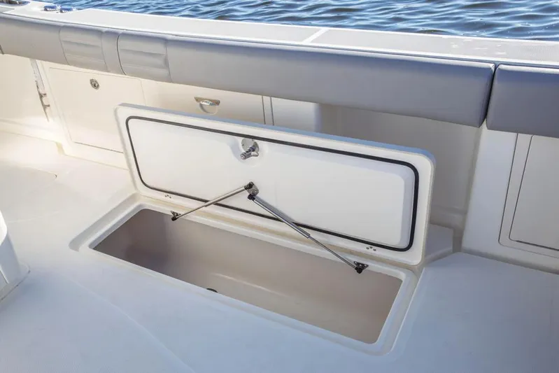 Giddy Up Yacht Photos Pics Manufacturer Provided Image