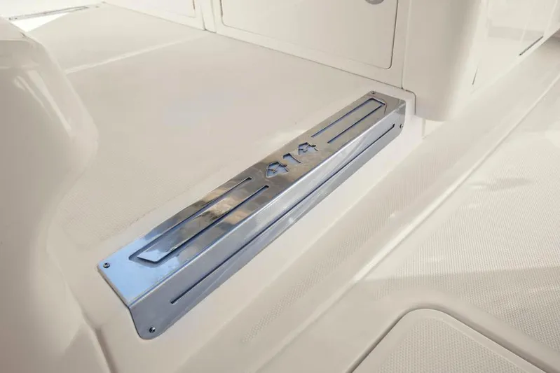 Giddy Up Yacht Photos Pics Manufacturer Provided Image