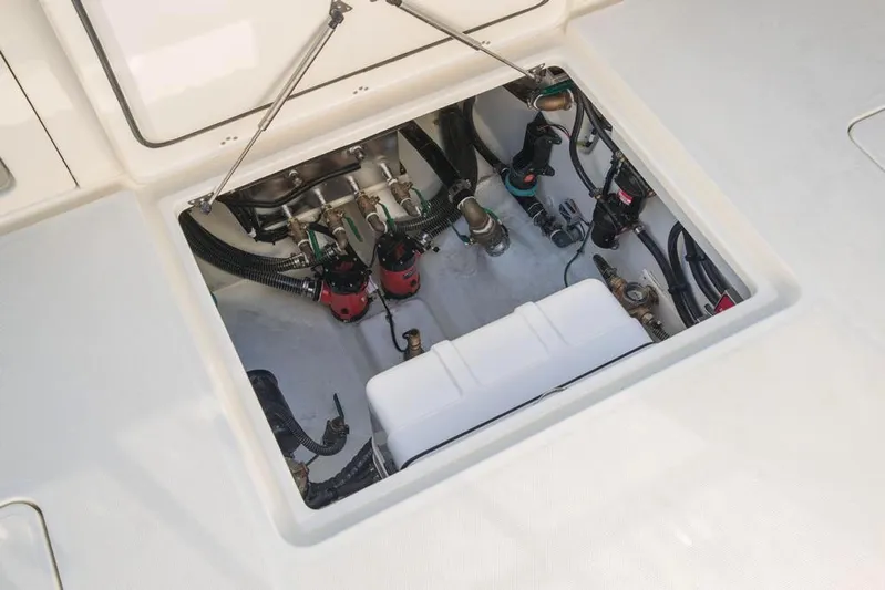 Giddy Up Yacht Photos Pics Manufacturer Provided Image