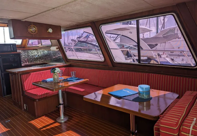 Calypseau Yacht Photos Pics 