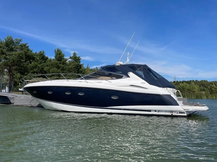 Hotan Yacht Photos Pics 