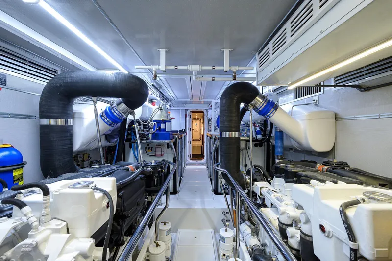 Lacey Kay Yacht Photos Pics 