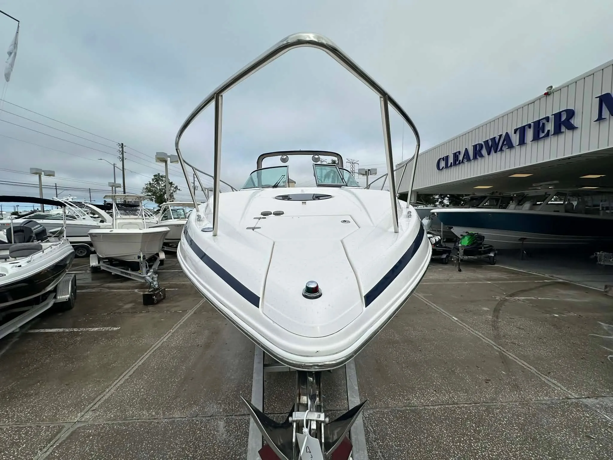 2015 REGAL 32 EXPRESS - Image 3