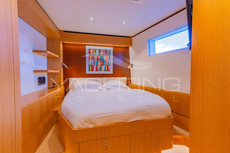 4ever Yacht Photos Pics Luxurious cabin interior of 2022 JFA Yachts LONG ISLAND 78 POWER, featuring modern design.