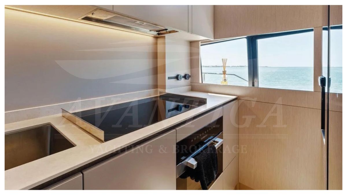 2023 Ferretti Yachts 78 