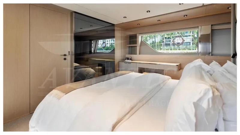  Yacht Photos Pics Ferretti 780