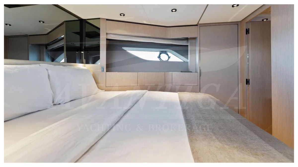2023 Ferretti Yachts 78 