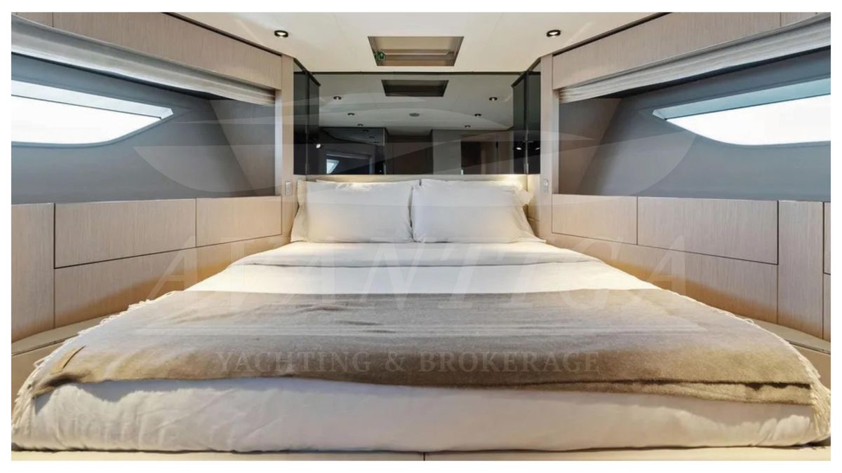 2023 Ferretti Yachts 78 
