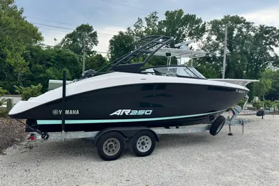 Yamaha Boats AR250