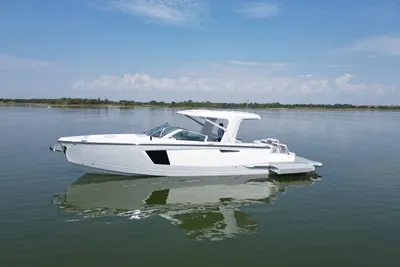 Aviara AV40