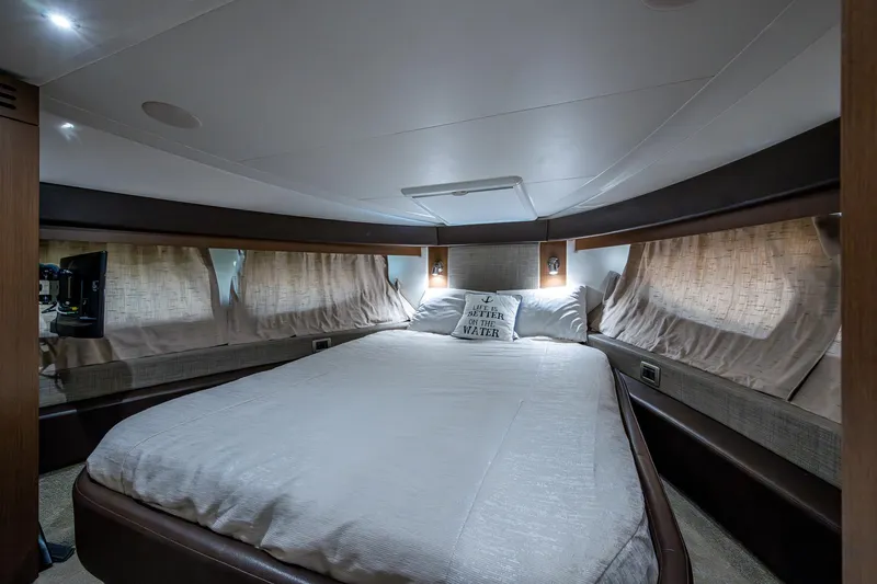  Yacht Photos Pics Luxurious 2017 Sea Ray Sundancer 400 cabin with cozy bed and elegant lighting.