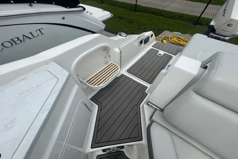 Yacht Photos Pics 2024 Sea Ray SDX 290 Outboard deck with sleek seating and modern design.