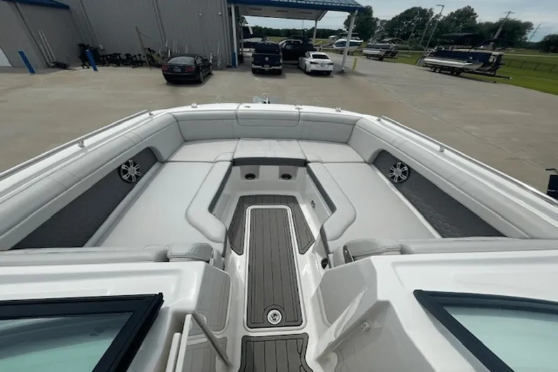  Yacht Photos Pics 2024 Sea Ray SDX 290 Outboard boat interior with spacious seating and modern design.