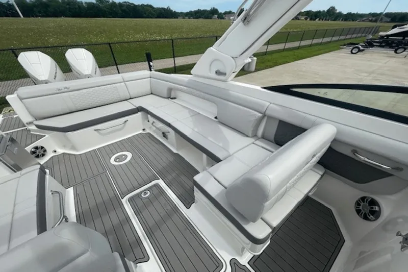  Yacht Photos Pics 2024 Sea Ray SDX 290 Outboard interior with spacious seating and modern design.