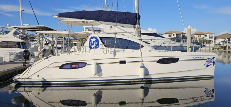 Happy Place Yacht Photos Pics 