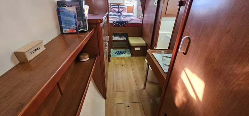 Happy Place Yacht Photos Pics 