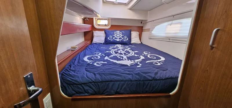 Happy Place Yacht Photos Pics 