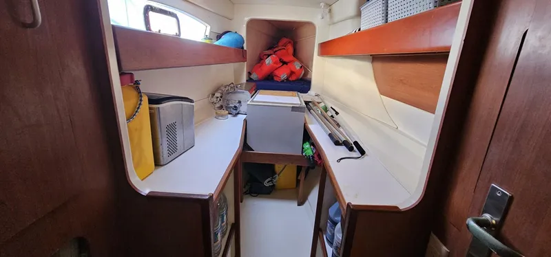 Happy Place Yacht Photos Pics 