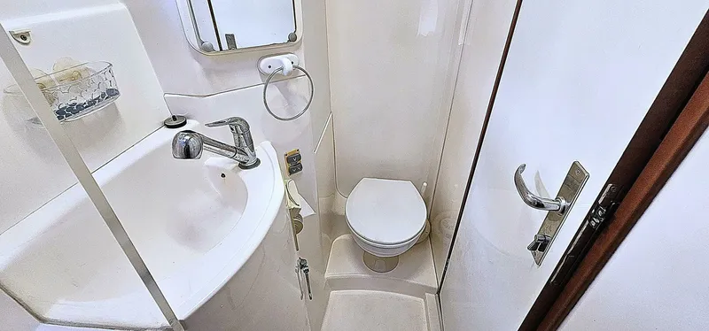 Happy Place Yacht Photos Pics 