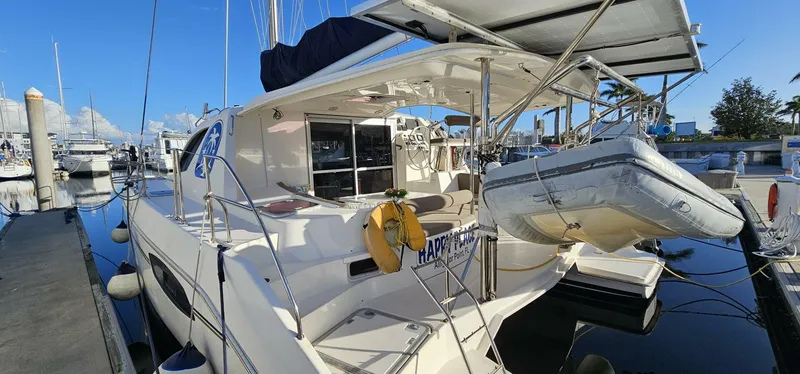 Happy Place Yacht Photos Pics 