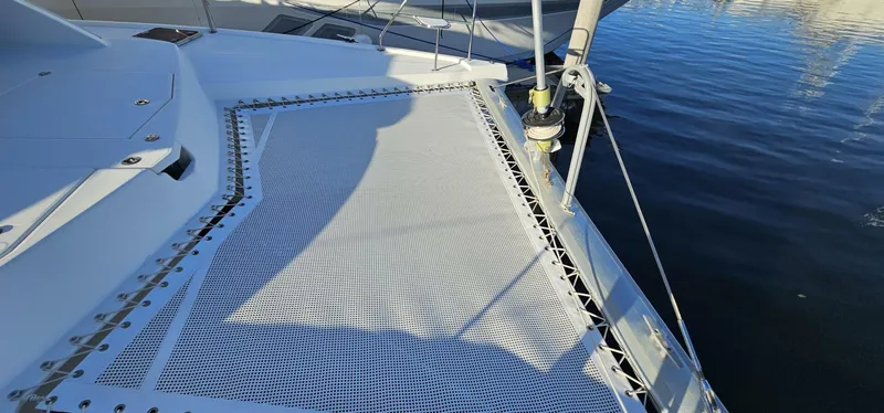 Happy Place Yacht Photos Pics 