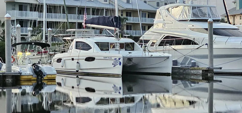 Happy Place Yacht Photos Pics 